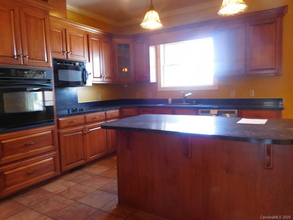 5060 Dobbins Road Crouse, NC 28033 - Photo 8 of 30 Gallery Image 8