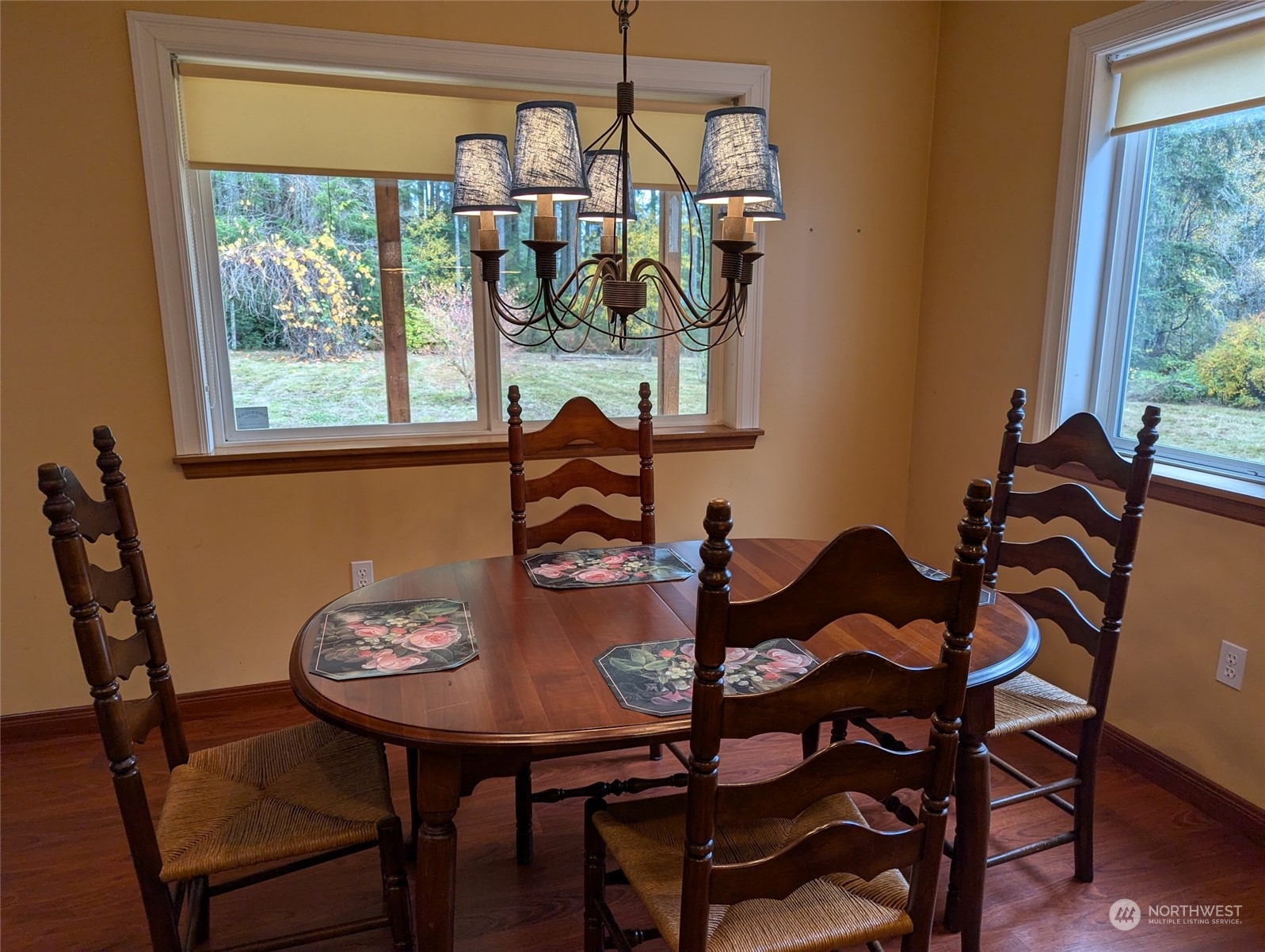 4433 Sunnyslope Road Southwest Port Orchard, WA 98367 - Photo 6 of 13 Gallery Image 6