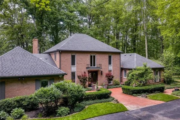 $1,350,000 | 14770 Hillbrook Lane East, Novelty, OH 44072