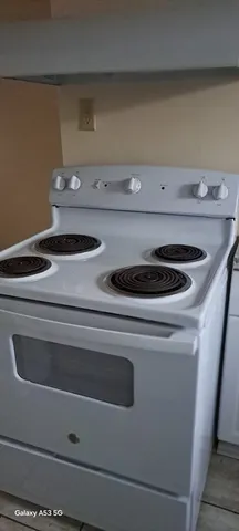 $1,995 | 22 Pocasset Avenue, Unit 1, Worcester, MA 01606