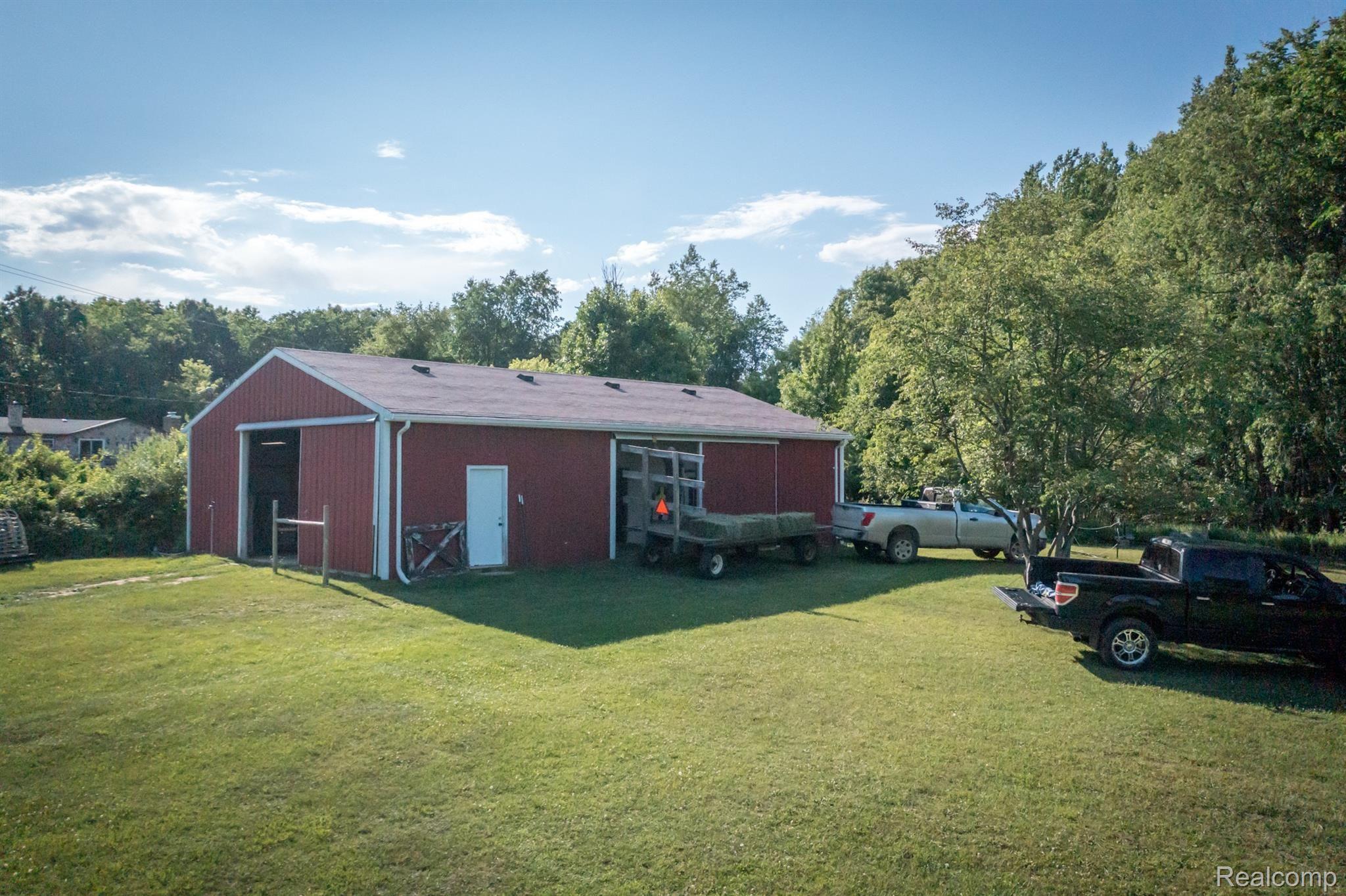 4551 Hough Road Dryden, MI 48428 - Photo 31 of 52 Big Barn 50' x 30' Concrete floor, Cold Room & workshop in rear
