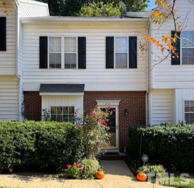803 Genford Court Raleigh, NC 27609 - Photo 2 of 3 Gallery Image 2
