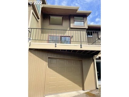 2251 Ridgeway Drive Eugene, OR 97401 - Photo 2 of 20 Gallery Image 2