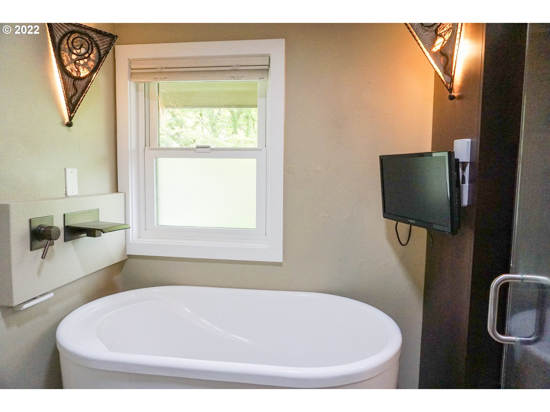 2251 Ridgeway Drive Eugene, OR 97401 - Photo 7 of 20 Gallery Image 7