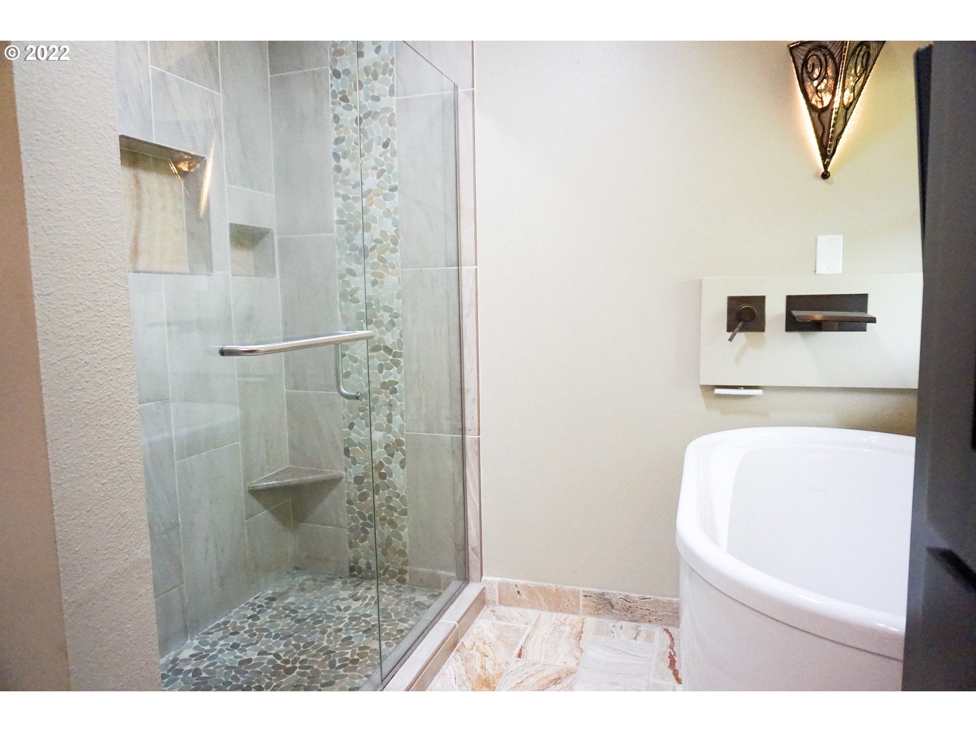 2251 Ridgeway Drive Eugene, OR 97401 - Photo 8 of 20 Gallery Image 8