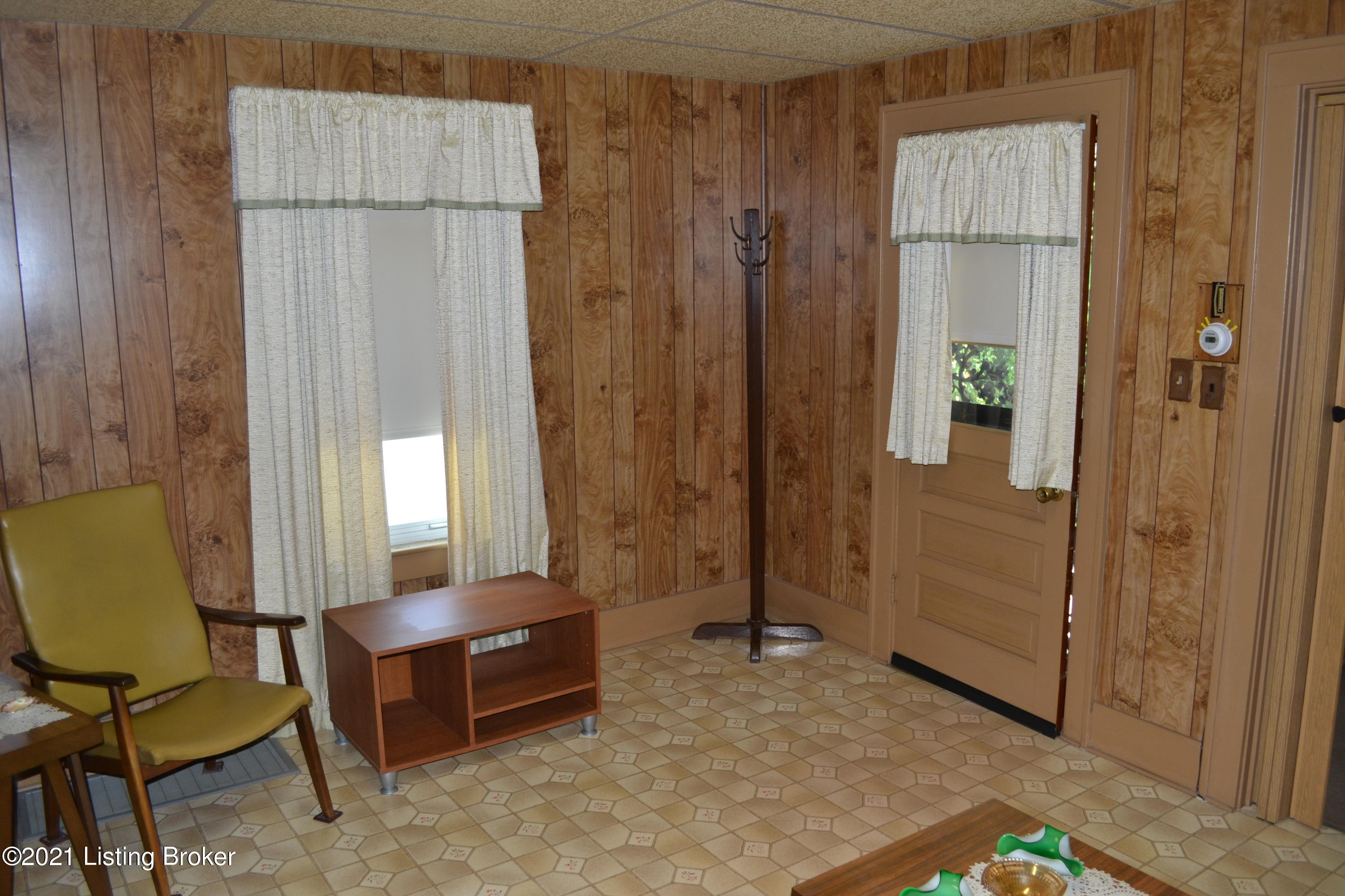 1516 Poplar Level Road Louisville, KY 40217 - Photo 21 of 36 DSC_0021