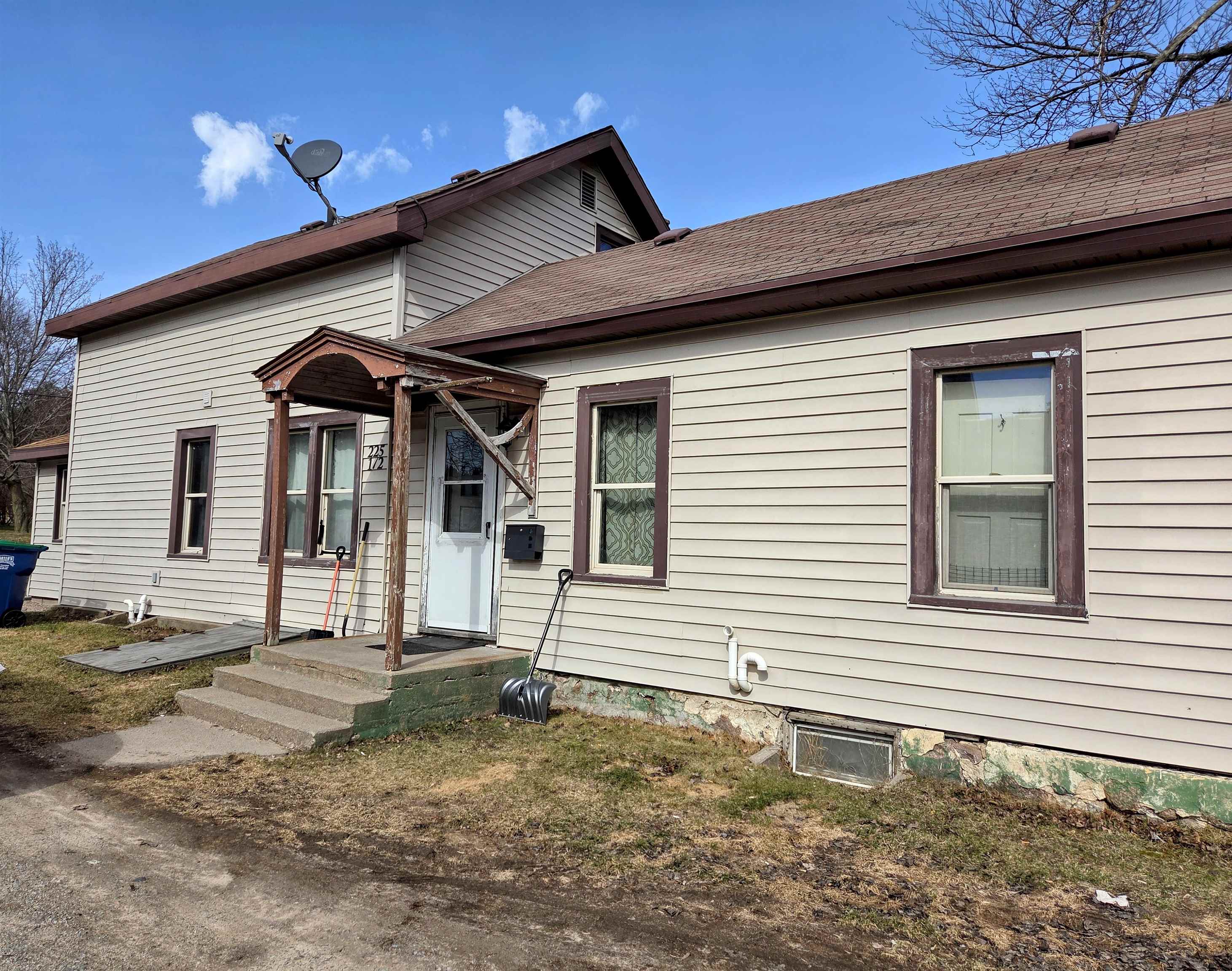 225 South Main Street Iola, WI 54945 - Photo 19 of 22