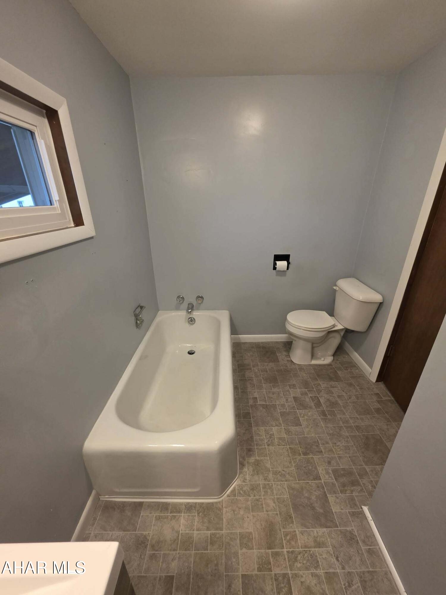 410 Poplar Street Roaring Spring, PA 16673 - Photo 8 of 34 Gallery Image 8