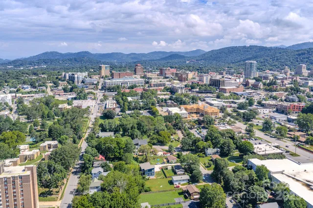 $899,000 | 133 South Grove Street, Asheville, NC 28801