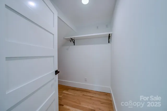 $899,000 | 133 South Grove Street, Asheville, NC 28801