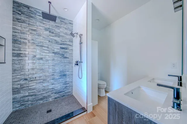 $899,000 | 133 South Grove Street, Asheville, NC 28801