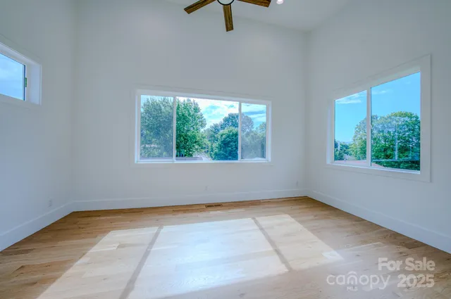 $899,000 | 133 South Grove Street, Asheville, NC 28801