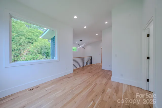 $899,000 | 133 South Grove Street, Asheville, NC 28801