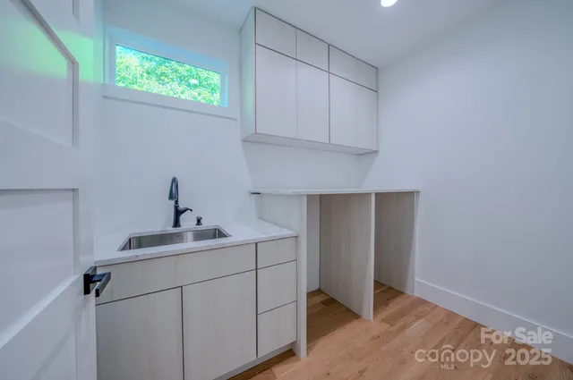 $899,000 | 133 South Grove Street, Asheville, NC 28801