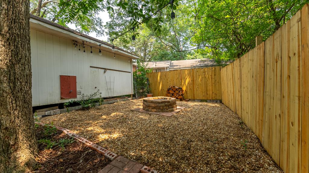5352 Moon Road Columbus, GA 31909 - Photo 50 of 50 a backyard of a house
