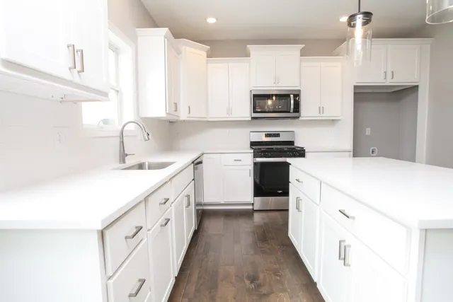 $439,000 | 511 Bobwhite Way, Normal, IL 61761