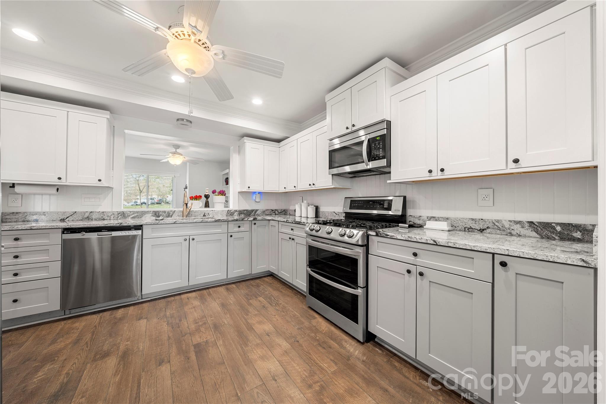 73 Ridgeport Road Clover, SC 29710 - Photo 12 of 48