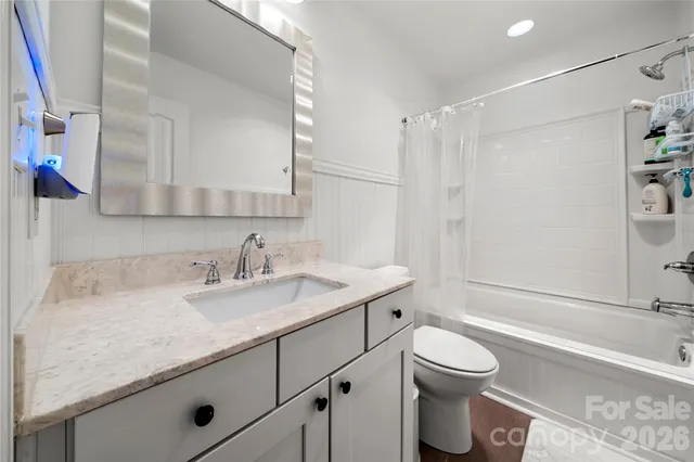 $550,000 | 73 Ridgeport Road, Clover, SC 29710