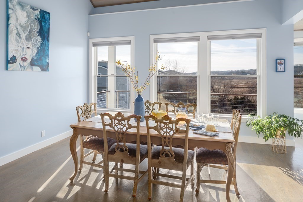 78 Thatcher Road, Unit 4 Gloucester, MA 01930 - Photo 8 of 37 Gallery Image 8