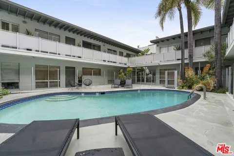 $799,000 | 1145 Larrabee Street, Unit 9, West Hollywood, CA 90069