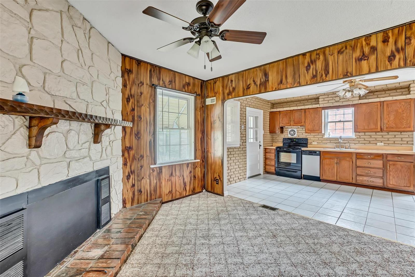 2225 Brown Road St. Louis, MO 63114 - Photo 15 of 21 Gallery Image 15