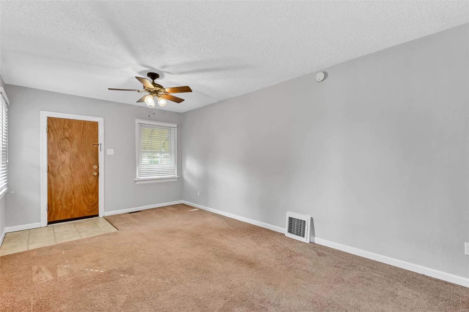 2225 Brown Road St. Louis, MO 63114 - Photo 17 of 21 Gallery Image 17