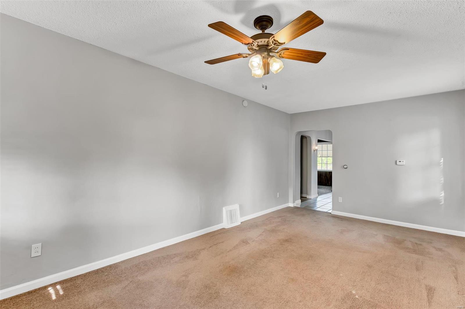 2225 Brown Road St. Louis, MO 63114 - Photo 3 of 21 Gallery Image 3