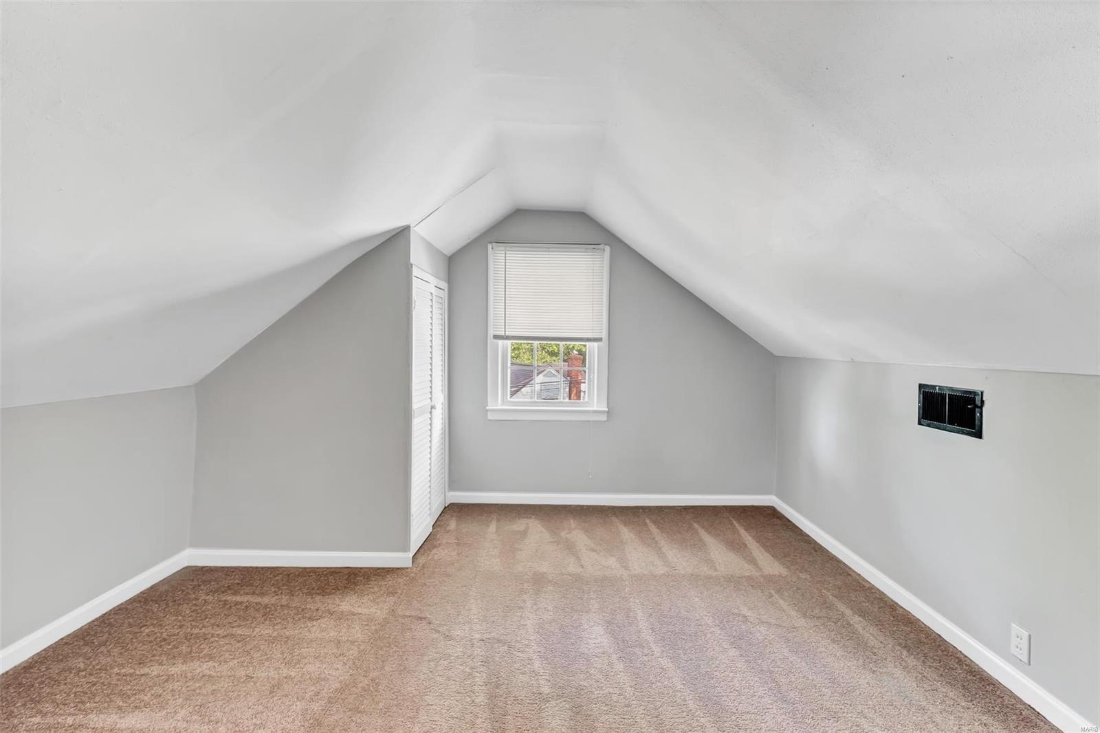 2225 Brown Road St. Louis, MO 63114 - Photo 9 of 21 Gallery Image 9