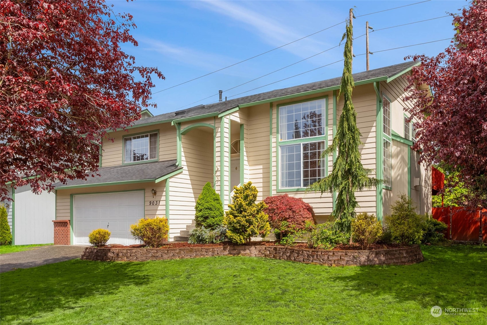 9031 West Mall Drive Everett, WA 98208 - Photo 1 of 32 a front view of house with yard