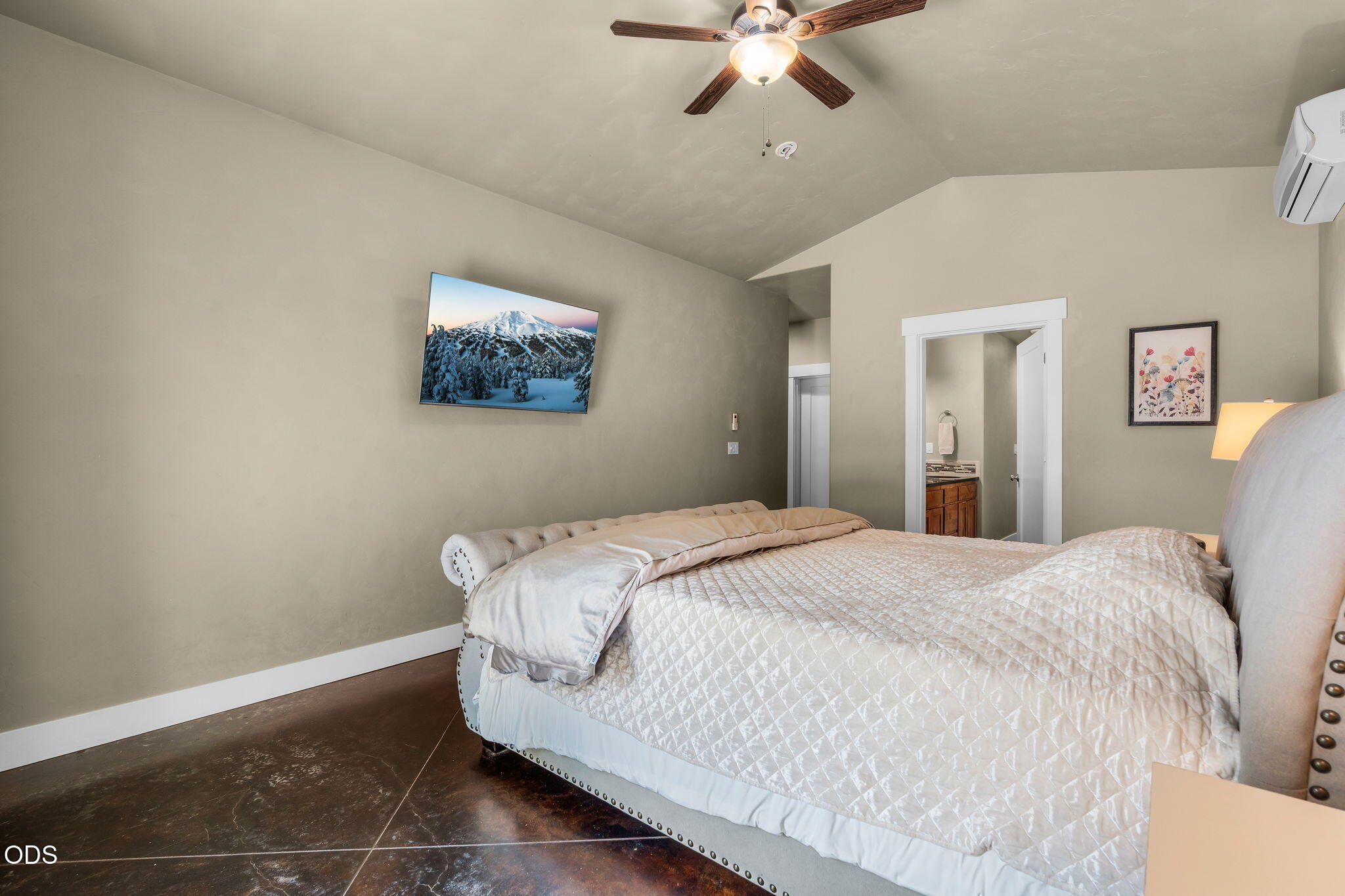2850 Southwest 33rd Street Redmond, OR 97756 - Photo 11 of 33