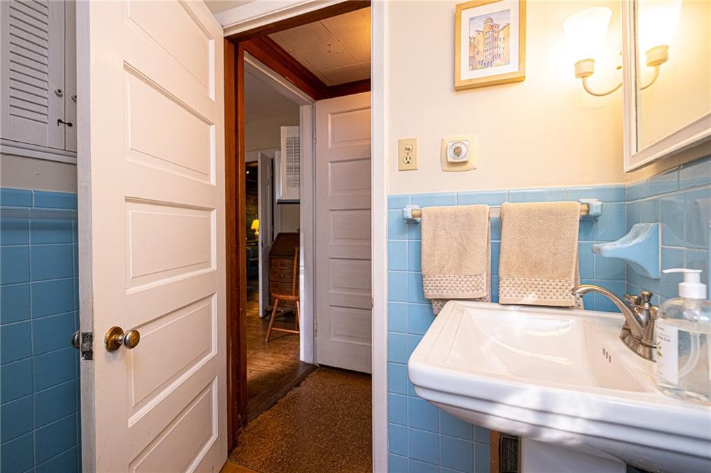 108 White Gate Road Pittsburgh, PA 15238 - Photo 20 of 25 Gallery Image 20