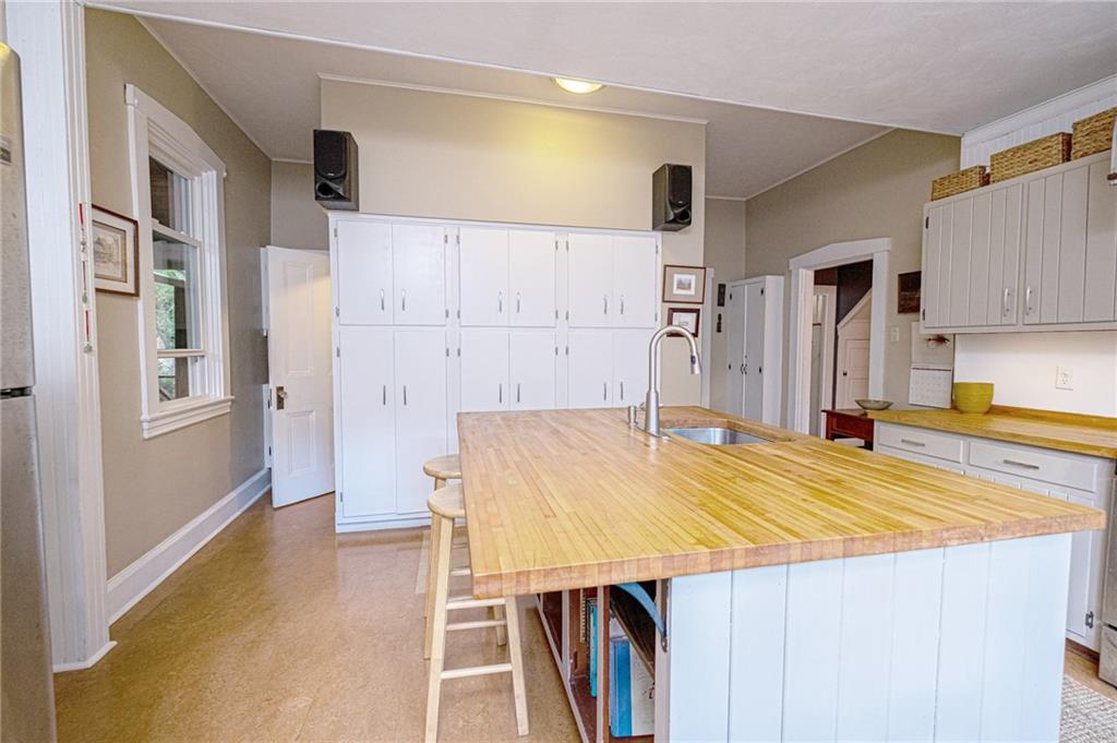 108 White Gate Road Pittsburgh, PA 15238 - Photo 7 of 25 Gallery Image 7