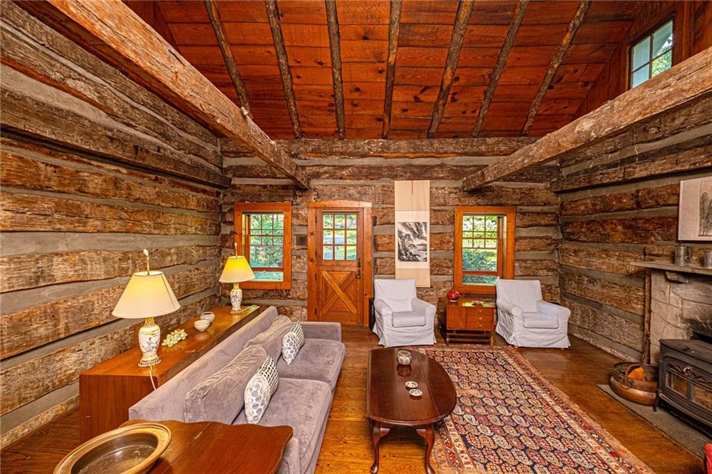 108 White Gate Road Pittsburgh, PA 15238 - Photo 10 of 25 Gallery Image 10