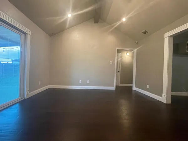 $186,000 | 912 11th Street, Wolfforth, TX 79382