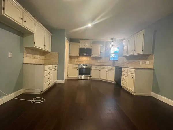 $186,000 | 912 11th Street, Wolfforth, TX 79382