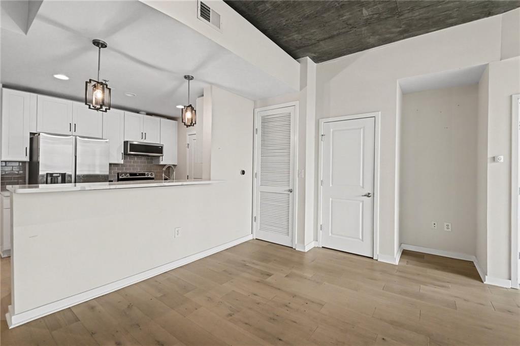 3324 Peachtree Road Northeast, Unit 905 Atlanta, GA 30326 - Photo 15 of 34