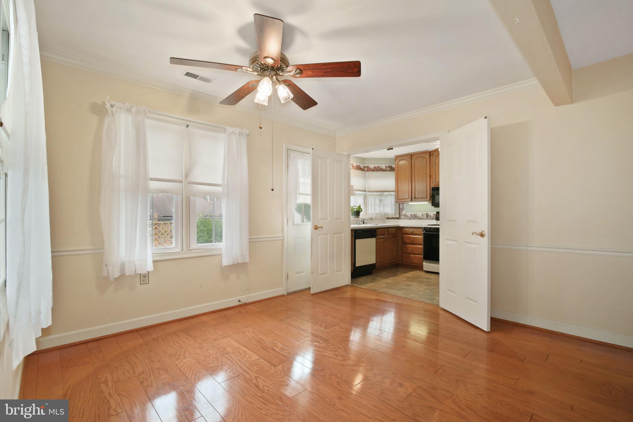 2497-5 Five Shillings Road Frederick, MD 21701 - Photo 11 of 28 Dining Area