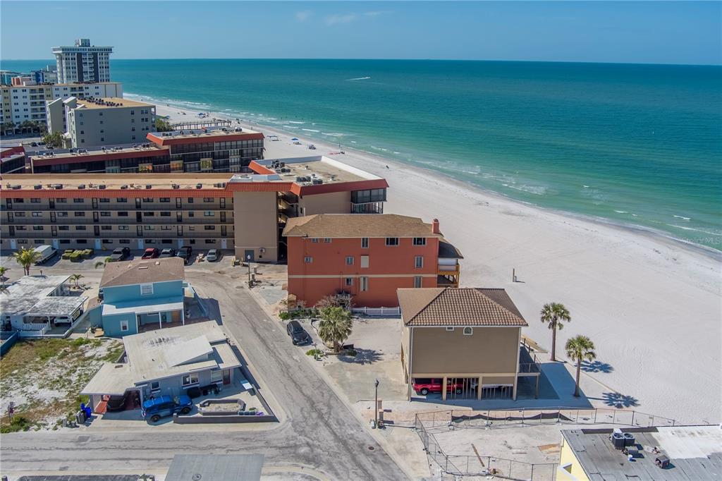 17606 Lee Avenue Redington Shores, FL 33708 - Photo 22 of 85 an aerial view of a house with a garden