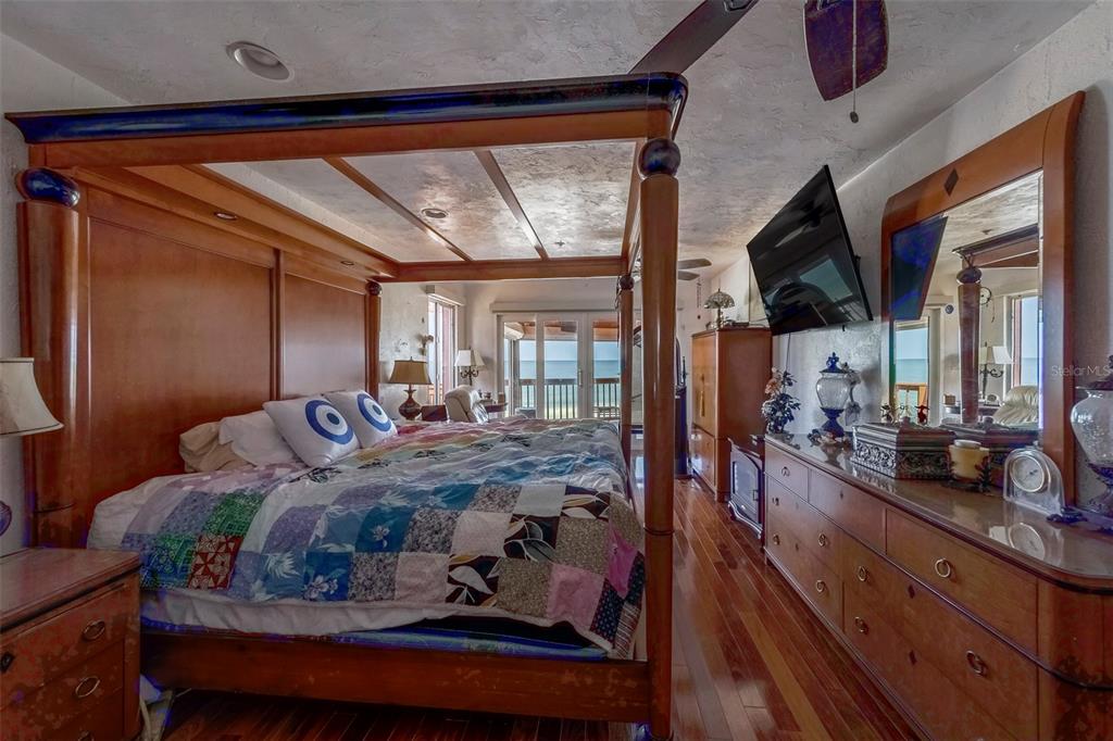 17606 Lee Avenue Redington Shores, FL 33708 - Photo 52 of 85