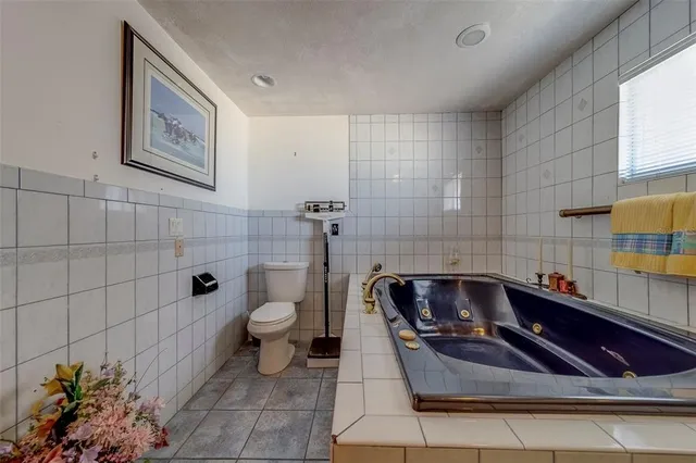 $3,995,000 | 17606 Lee Avenue, Redington Shores, FL 33708