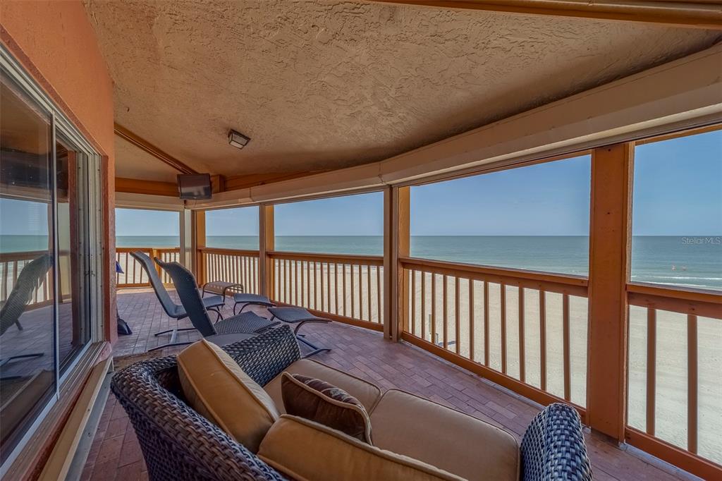 17606 Lee Avenue Redington Shores, FL 33708 - Photo 6 of 85