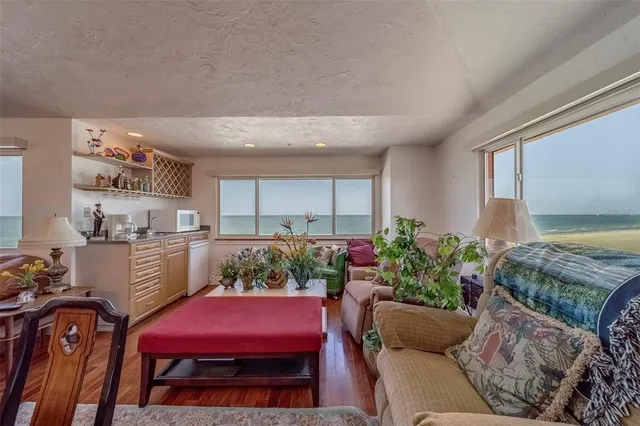 $3,995,000 | 17606 Lee Avenue, Redington Shores, FL 33708