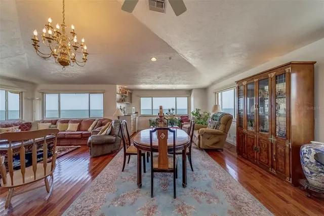 $3,995,000 | 17606 Lee Avenue, Redington Shores, FL 33708