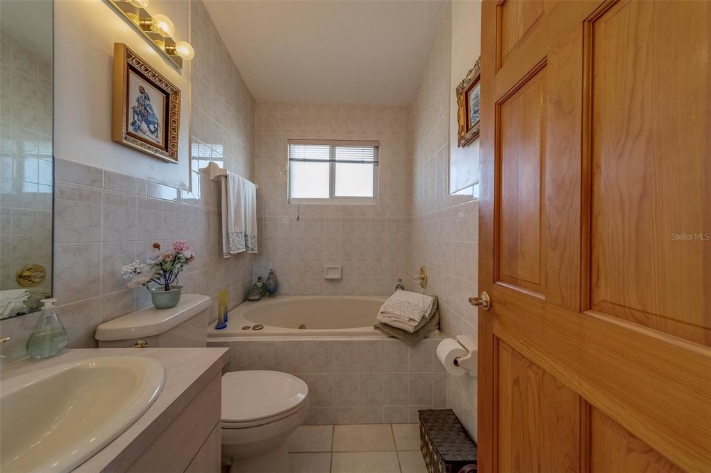 17606 Lee Avenue Redington Shores, FL 33708 - Photo 70 of 85