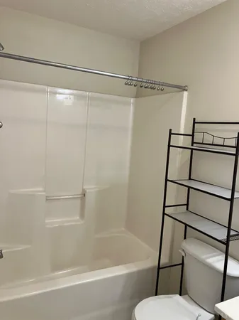 $1,300 | 1600 Wards Ferry Road, Unit 103, Lynchburg, VA 24502