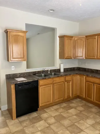 $1,300 | 1600 Wards Ferry Road, Unit 103, Lynchburg, VA 24502