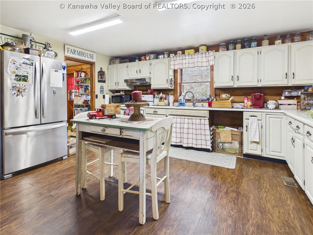 5152 Servia Road Duck, WV 25063 - Photo 7 of 44 Gallery Image 7