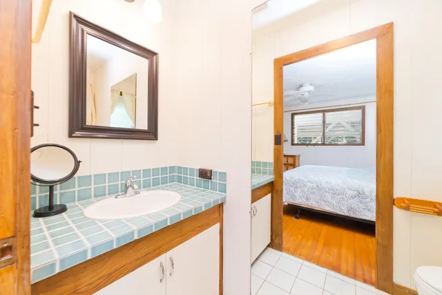 $1,250,000 | 82-6274 Kahauloa Road, Captain Cook, HI 96704