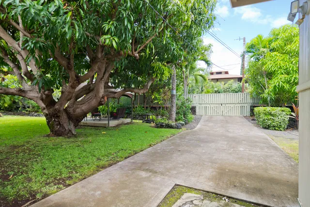 $1,250,000 | 82-6274 Kahauloa Road, Captain Cook, HI 96704