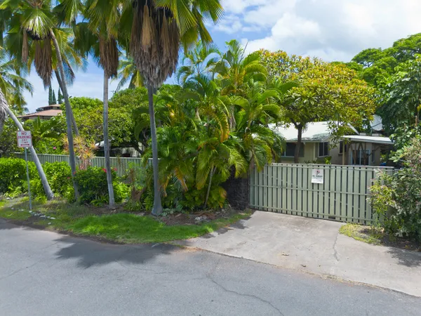 $1,195,000 | 82-6274 Kahauloa Road, Captain Cook, HI 96704